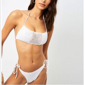 Frankie’s Bikinis Crochet Set